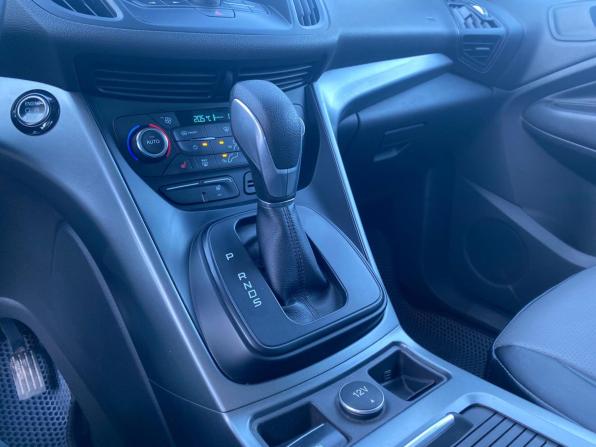 Ford Kuga II Рестайлинг с пробегом 2017 года, цена 1 840 000 рублей, 76364 км, внедорожник, Автокод Объявления