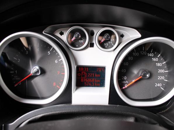 Ford Focus II Рестайлинг с пробегом 2011 года, цена 900 000 рублей, 76076 км, седан, Автокод Объявления