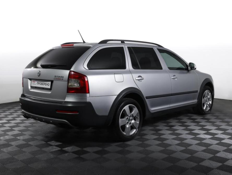 Skoda Octavia II (A5) Рестайлинг Москва  - изображение 5