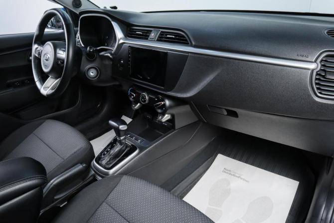 Kia Rio IV Рестайлинг с пробегом 2021 года, цена 1 459 000 рублей, 153000 км, седан, Автокод Объявления