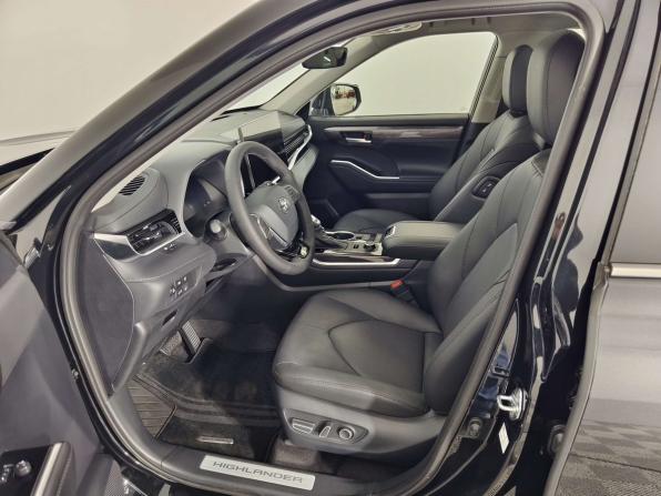 Toyota Highlander IV (XU70) с пробегом 2026 года, цена 6 590 000 рублей, 29 км, внедорожник, Автокод Объявления