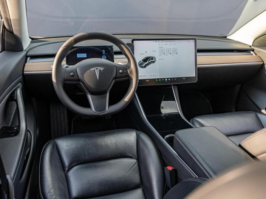 Tesla Model 3 I Краснодар  - изображение 6