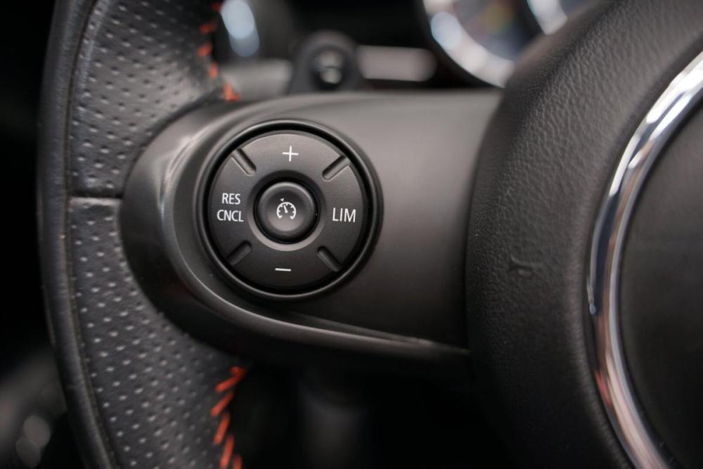 Mini Cabrio III Рестайлинг Крым  - изображение 14