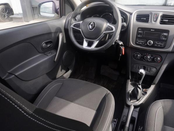 Renault Sandero II Рестайлинг с пробегом 2021 года, цена 1 271 000 рублей, 120695 км, хэтчбек, Автокод Объявления