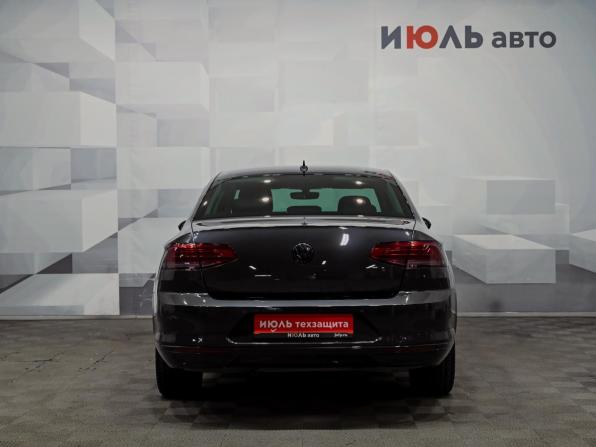Volkswagen Passat B8 с пробегом 2019 года, цена 1 990 000 рублей, 160907 км, седан, Автокод Объявления
