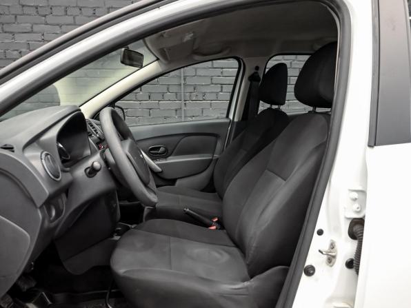 Renault Logan II с пробегом 2016 года, цена 610 000 рублей, 170897 км, седан, Автокод Объявления