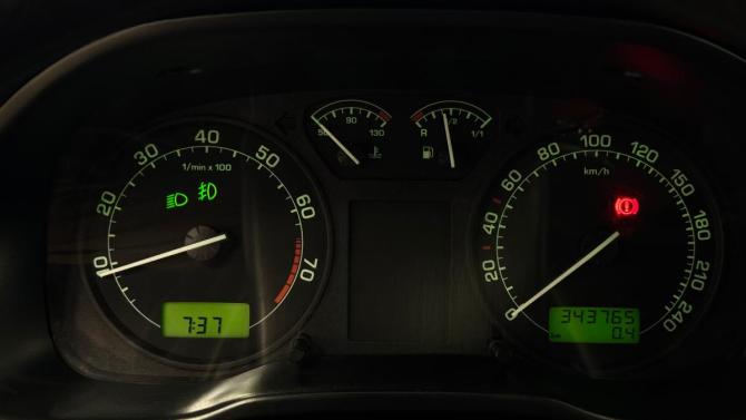Skoda Octavia I (A4) Рестайлинг с пробегом 2002 года, цена 320 000 рублей, 343765 км, седан, Автокод Объявления