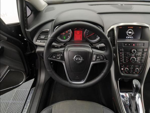 Opel Astra J с пробегом 2010 года, цена 640 000 рублей, 180365 км, хэтчбек, Автокод Объявления