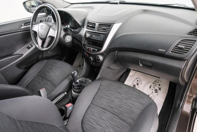 Hyundai Solaris I Рестайлинг с пробегом 2014 года, цена 679 000 рублей, 300000 км, седан, Автокод Объявления