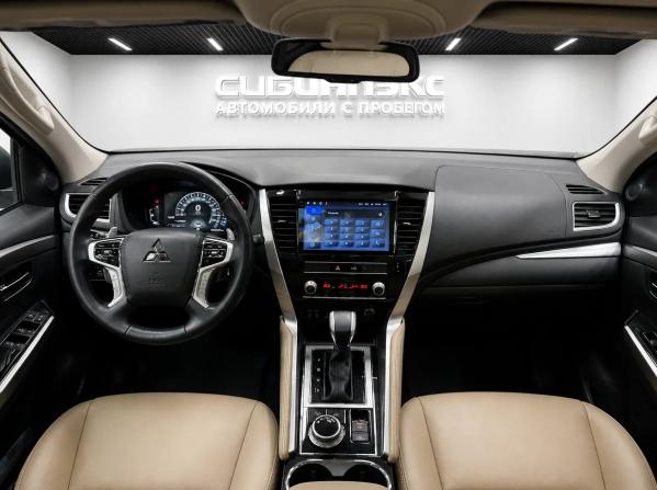 Mitsubishi Montero Sport III Рестайлинг с пробегом 2021 года, цена 4 220 000 рублей, 60000 км, внедорожник, Автокод Объявления