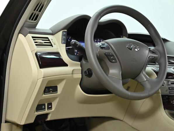 Infiniti Q70 I Рестайлинг с пробегом 2015 года, цена 2 049 000 рублей, 136000 км, седан, Автокод Объявления