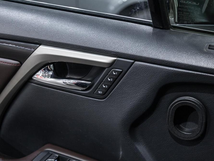 Lexus RX IV Рестайлинг Санкт-Петербург  - изображение 21