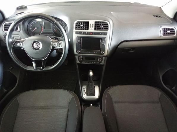 Volkswagen Polo V Рестайлинг с пробегом 2018 года, цена 939 000 рублей, 160566 км, седан, Автокод Объявления