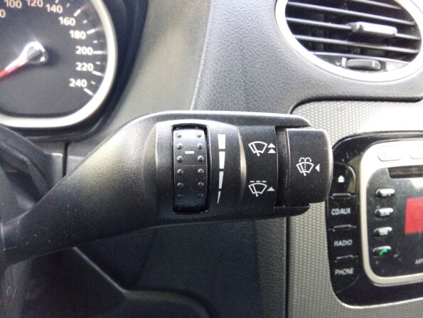 Ford Focus II Рестайлинг с пробегом 2010 года, цена 599 000 рублей, 275940 км, седан, Автокод Объявления