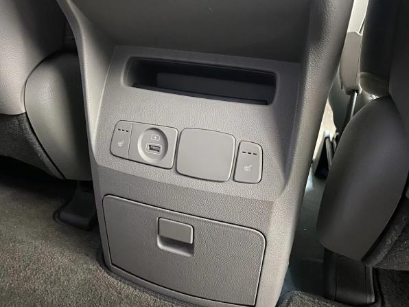 Kia Carnival III с пробегом 2019 года, цена 3 100 000 рублей, 45000 км, минивэн, Автокод Объявления