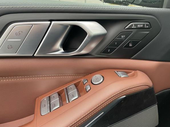 BMW X7 I (G07) с пробегом 2022 года, цена 9 793 000 рублей, 75677 км, внедорожник, Автокод Объявления