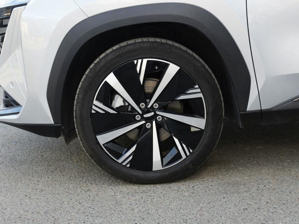 Geely Atlas II с пробегом 2024 года, цена 2 785 000 рублей, 16656 км, внедорожник, Автокод Объявления