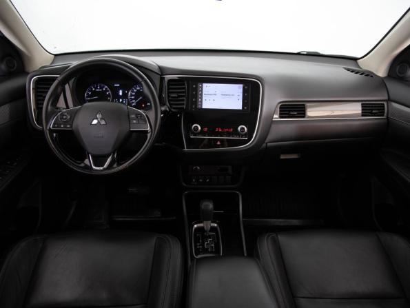 Mitsubishi Outlander III Рестайлинг 3 с пробегом 2020 года, цена 1 899 000 рублей, 186184 км, внедорожник, Автокод Объявления
