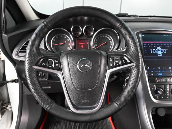 Opel Astra J Рестайлинг с пробегом 2013 года, цена 769 000 рублей, 295974 км, хэтчбек, Автокод Объявления