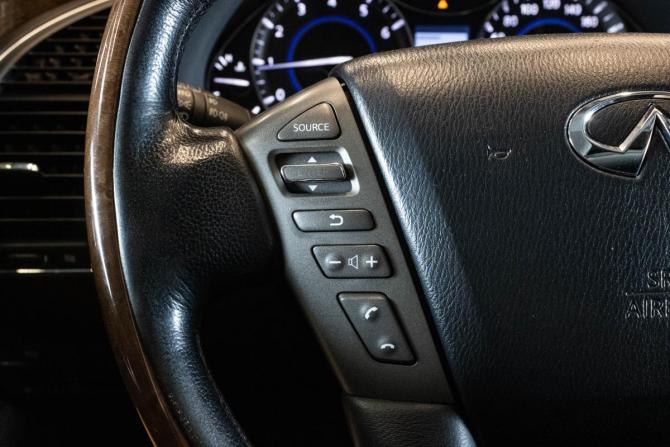 Infiniti QX56 II с пробегом 2013 года, цена 2 049 000 рублей, 201049 км, внедорожник, Автокод Объявления