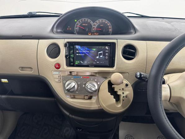 Toyota Sienta I Рестайлинг 1 с пробегом 2009 года, цена 720 000 рублей, 299000 км, минивэн, Автокод Объявления