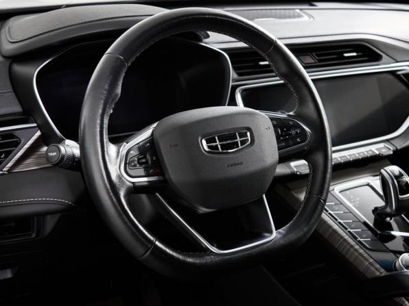 Geely Atlas Pro с пробегом 2022 года, цена 1 790 000 рублей, 97690 км, внедорожник, Автокод Объявления