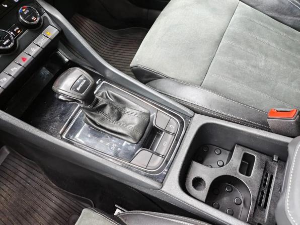Skoda Karoq I с пробегом 2020 года, цена 2 199 000 рублей, 207000 км, внедорожник, Автокод Объявления