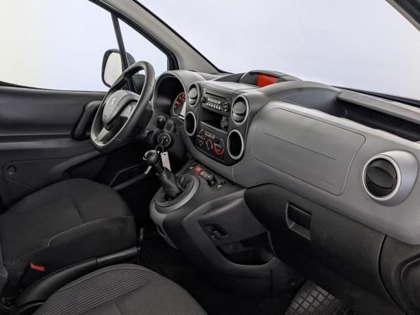 Peugeot Partner II Рестайлинг 2 с пробегом 2021 года, цена 1 619 000 рублей, 118918 км, компактвэн, Автокод Объявления