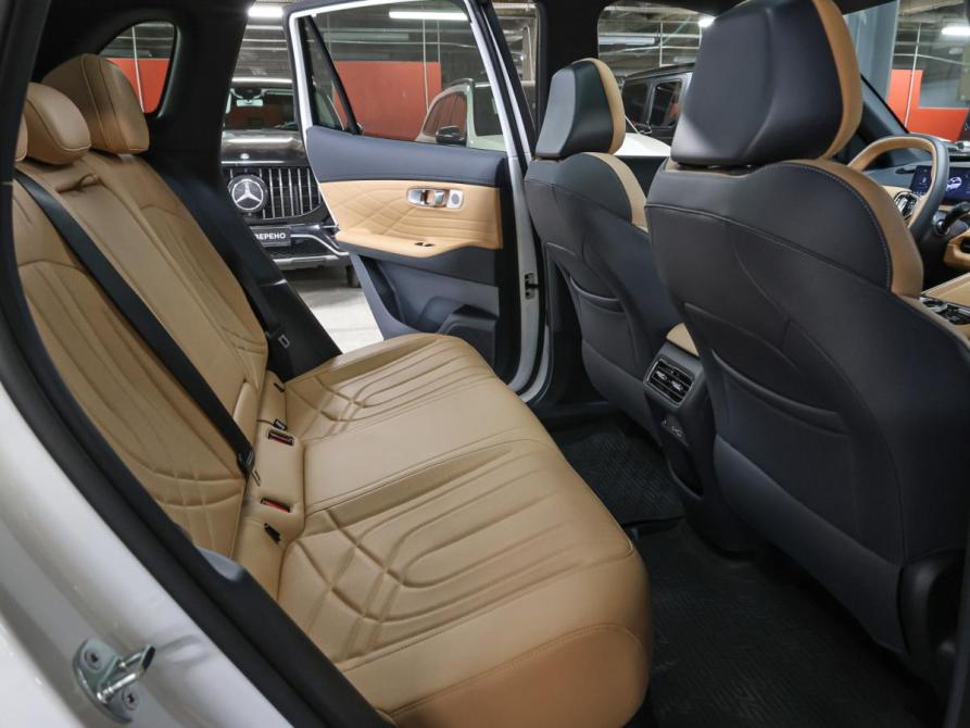 Geely EX5 EM-i Москва  - изображение 13
