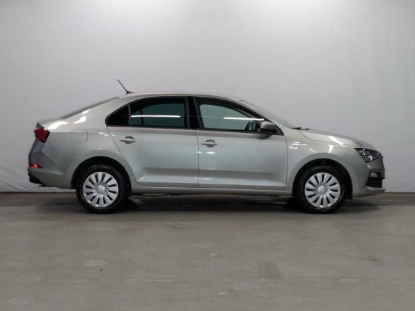 Skoda Rapid II с пробегом 2022 года, цена 1 775 000 рублей, 45272 км, лифтбек, Автокод Объявления