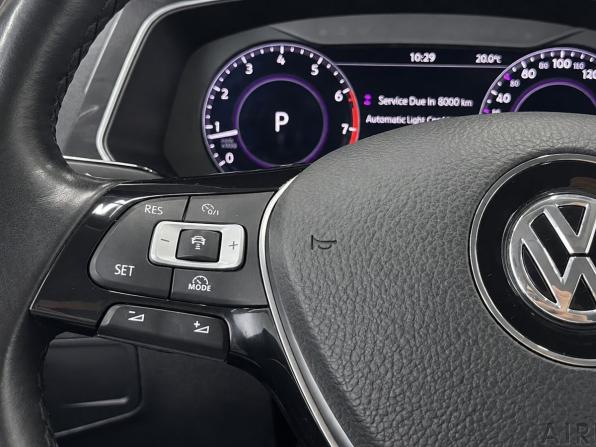 Volkswagen Tiguan II с пробегом 2018 года, цена 2 149 000 рублей, 195267 км, внедорожник, Автокод Объявления