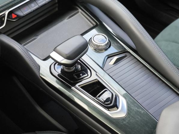 Geely Monjaro I с пробегом 2024 года, цена 3 330 000 рублей, 43339 км, внедорожник, Автокод Объявления