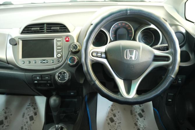 Honda Fit II с пробегом 2008 года, цена 699 000 рублей, 176000 км, хэтчбек, Автокод Объявления