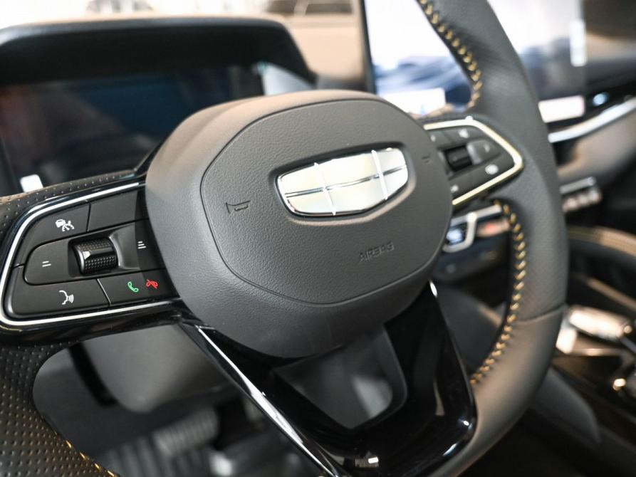 Geely Coolray I Рестайлинг Ростов-на-Дону  - изображение 16