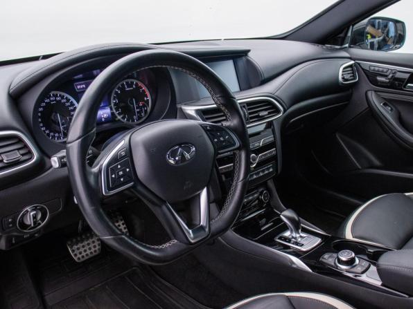 Infiniti Q30 с пробегом 2017 года, цена 2 240 000 рублей, 76206 км, хэтчбек, Автокод Объявления