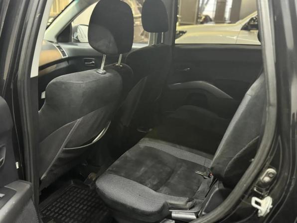 Mitsubishi Outlander II с пробегом 2008 года, цена 997 000 рублей, 200000 км, внедорожник, Автокод Объявления