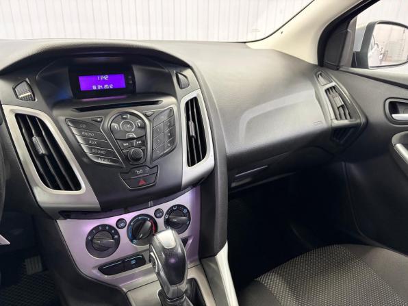 Ford Focus III с пробегом 2012 года, цена 897 000 рублей, 190312 км, седан, Автокод Объявления