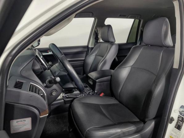 Toyota Land Cruiser Prado 150 Series Рестайлинг 2 с пробегом 2017 года, цена 4 499 000 рублей, 186717 км, внедорожник, Автокод Объявления