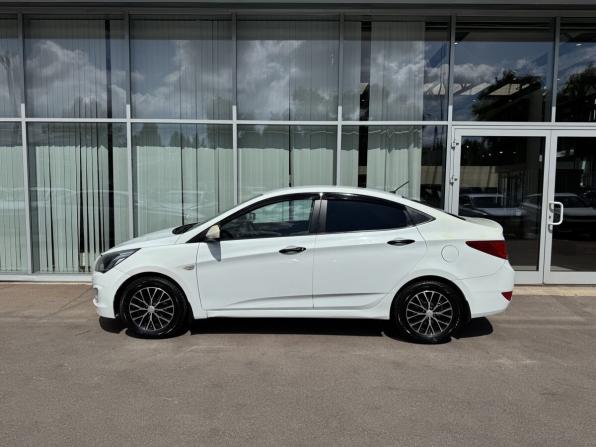 Hyundai Solaris I Рестайлинг с пробегом 2015 года, цена 880 000 рублей, 210111 км, седан, Автокод Объявления