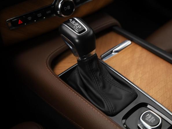 Volvo XC90 II Рестайлинг 1 с пробегом 2021 года, цена 4 599 000 рублей, 131240 км, внедорожник, Автокод Объявления