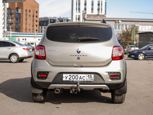 Renault Sandero II с пробегом 2017 года, цена 969 000 рублей, 98363 км, хэтчбек, Автокод Объявления