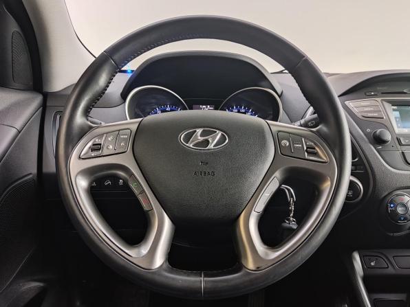 Hyundai ix35 I Рестайлинг с пробегом 2015 года, цена 1 550 000 рублей, 144609 км, внедорожник, Автокод Объявления
