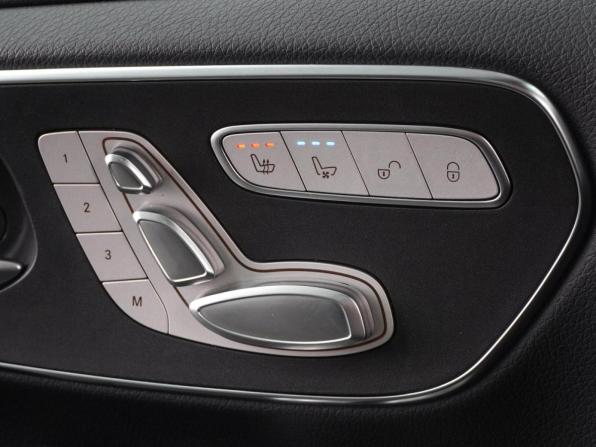 Mercedes-Benz V-Класс III (W447) Рестайлинг с пробегом 2019 года, цена 6 679 000 рублей, 119501 км, минивэн, Автокод Объявления