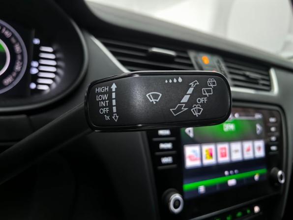 Skoda Octavia III (A7) Рестайлинг с пробегом 2019 года, цена 1 935 000 рублей, 126738 км, лифтбек, Автокод Объявления