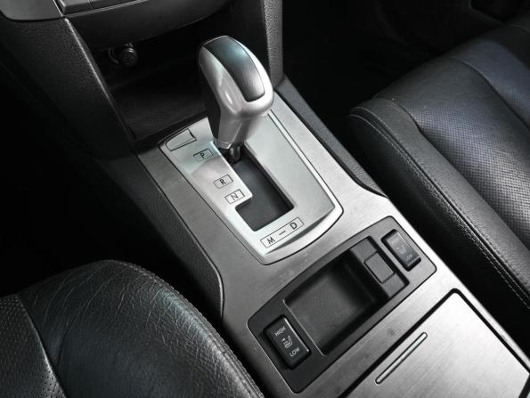 Subaru Legacy V с пробегом 2011 года, цена 1 109 000 рублей, 324636 км, седан, Автокод Объявления