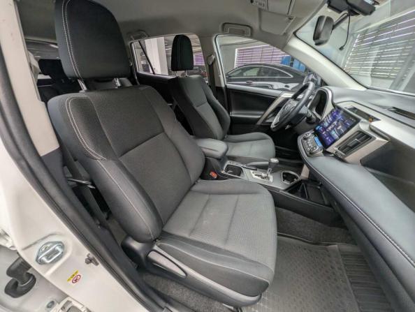 Toyota RAV4 IV (XA40) Рестайлинг с пробегом 2018 года, цена 2 697 000 рублей, 122673 км, внедорожник, Автокод Объявления