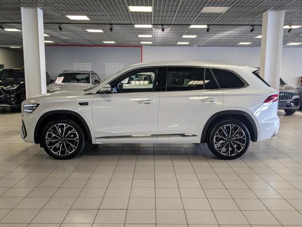Geely Monjaro I Рестайлинг 2 с пробегом 2026 года, цена 4 399 500 рублей, 10 км, внедорожник, Автокод Объявления