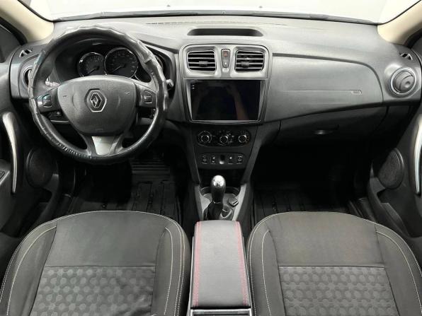 Renault Logan II с пробегом 2016 года, цена 649 900 рублей, 218226 км, седан, Автокод Объявления