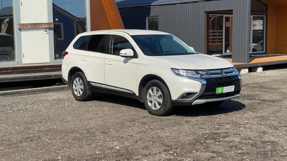 Mitsubishi Outlander III Рестайлинг 2 Санкт-Петербург  - изображение 3