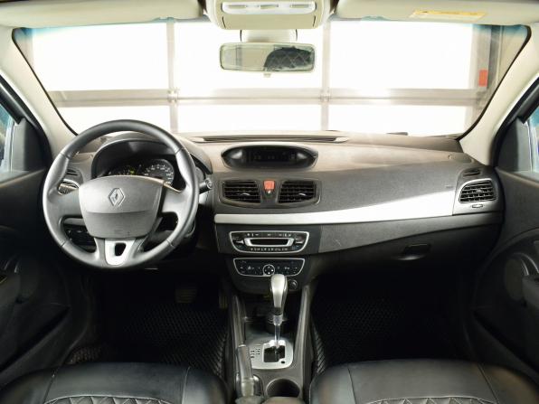 Renault Fluence I с пробегом 2010 года, цена 649 995 рублей, 215778 км, седан, Автокод Объявления